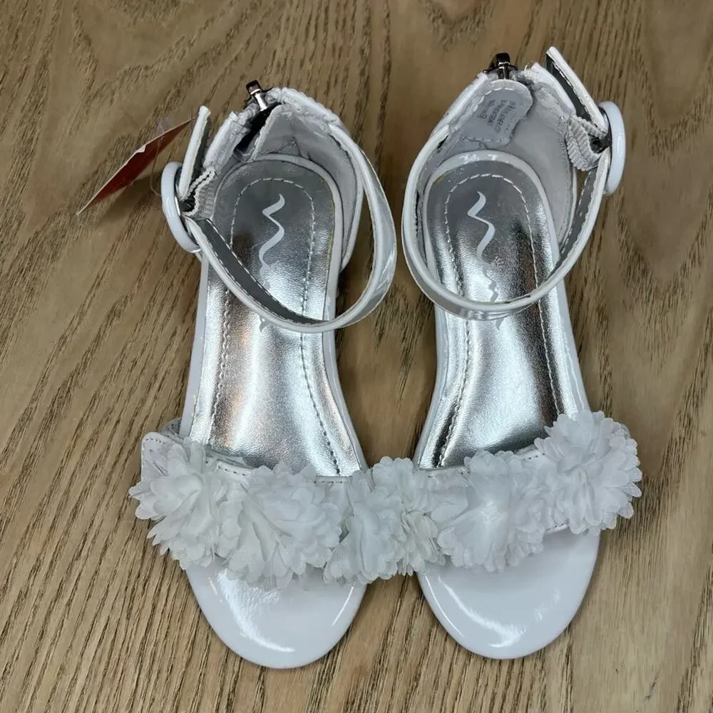 NWT Nina Girl’s Shayla White Floral Sandals Flower Girl Dressy Heels Size 9